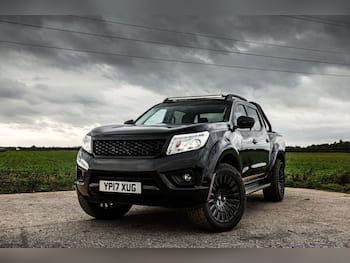 Used Nissan Navara 2017 for sale - 79724731: Photo