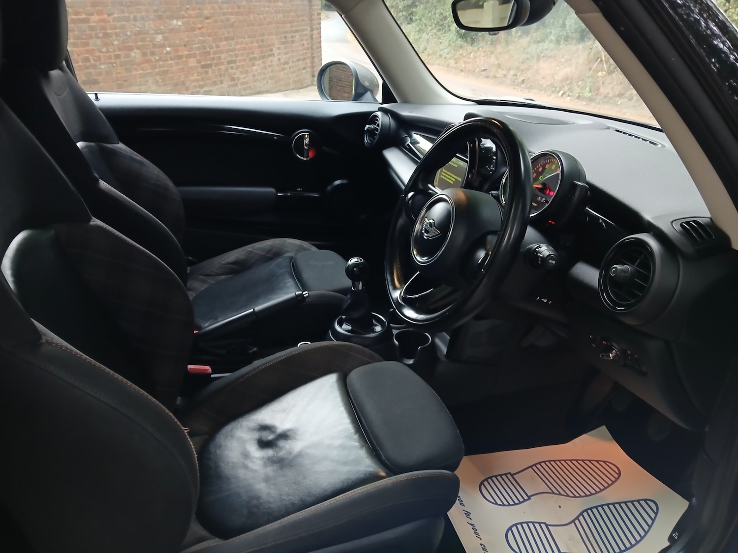 Vehicle 29