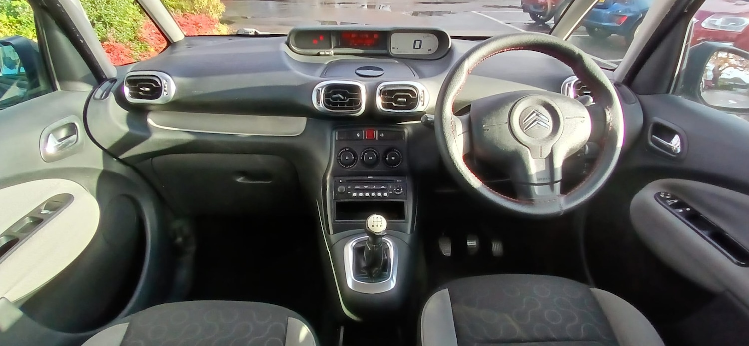 Used Citroen C3 Picasso 2009 for sale - 76845867: Photo 12