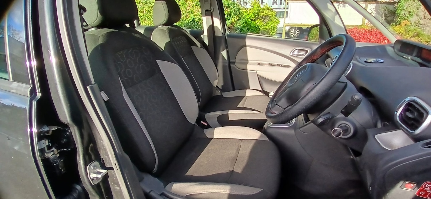 Used Citroen C3 Picasso 2009 for sale - 76845867: Photo 14