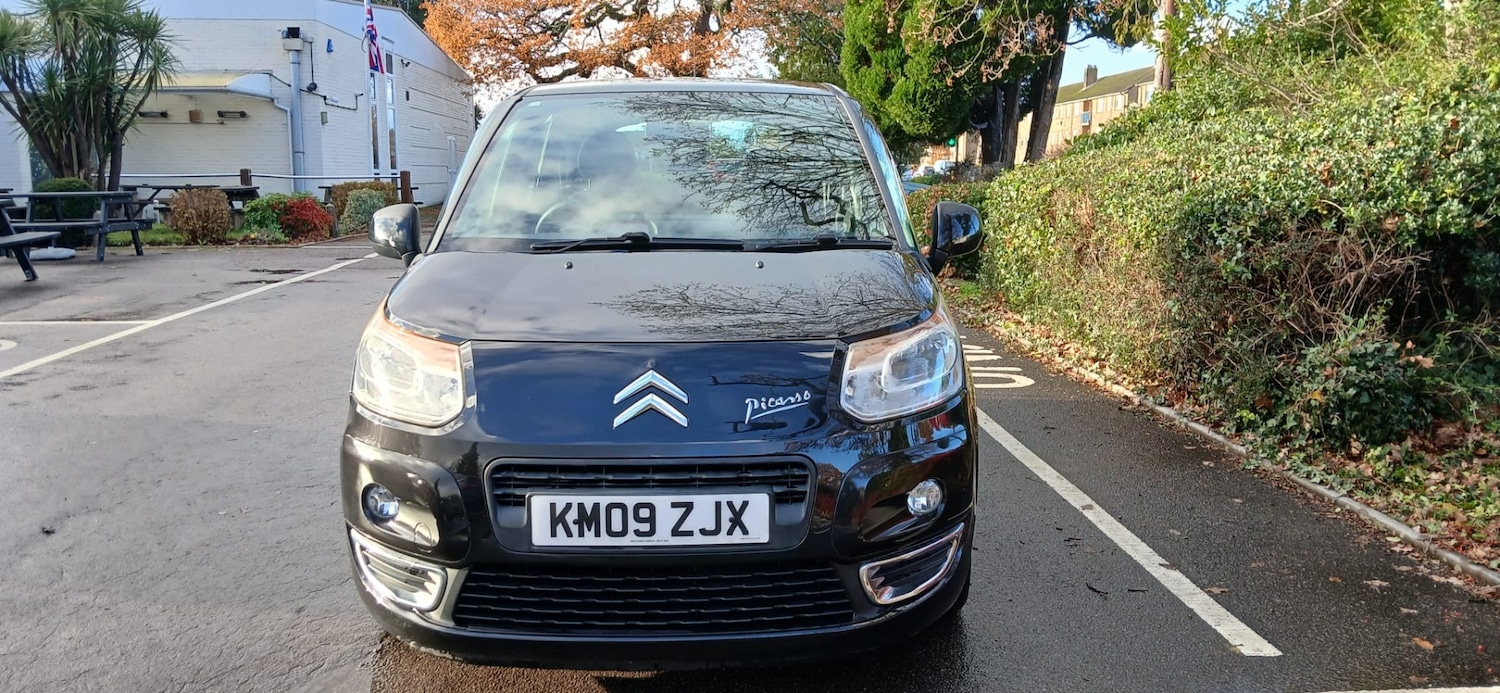 Used Citroen C3 Picasso 2009 for sale - 76845867: Photo 2