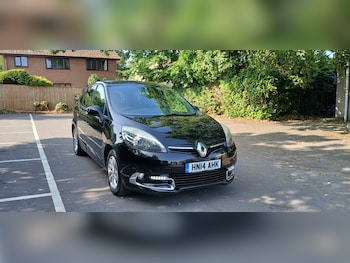 2014 (14) - 1.6 dCi Dynamique TomTom Energy 5dr