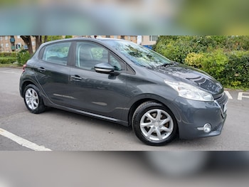 Used Peugeot 208 2014 for sale - 78324960: Photo