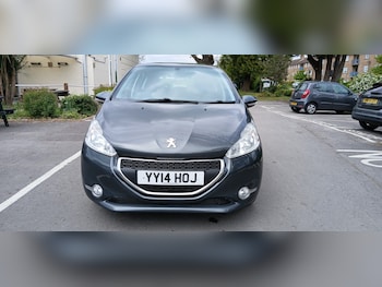 Used Peugeot 208 2014 for sale - 78324960: Photo