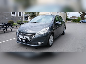 Used Peugeot 208 2014 for sale - 78324960: Photo