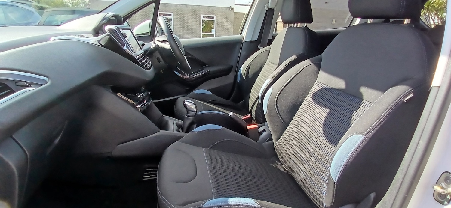 Used Peugeot 208 2014 for sale - 78106031: Photo 13