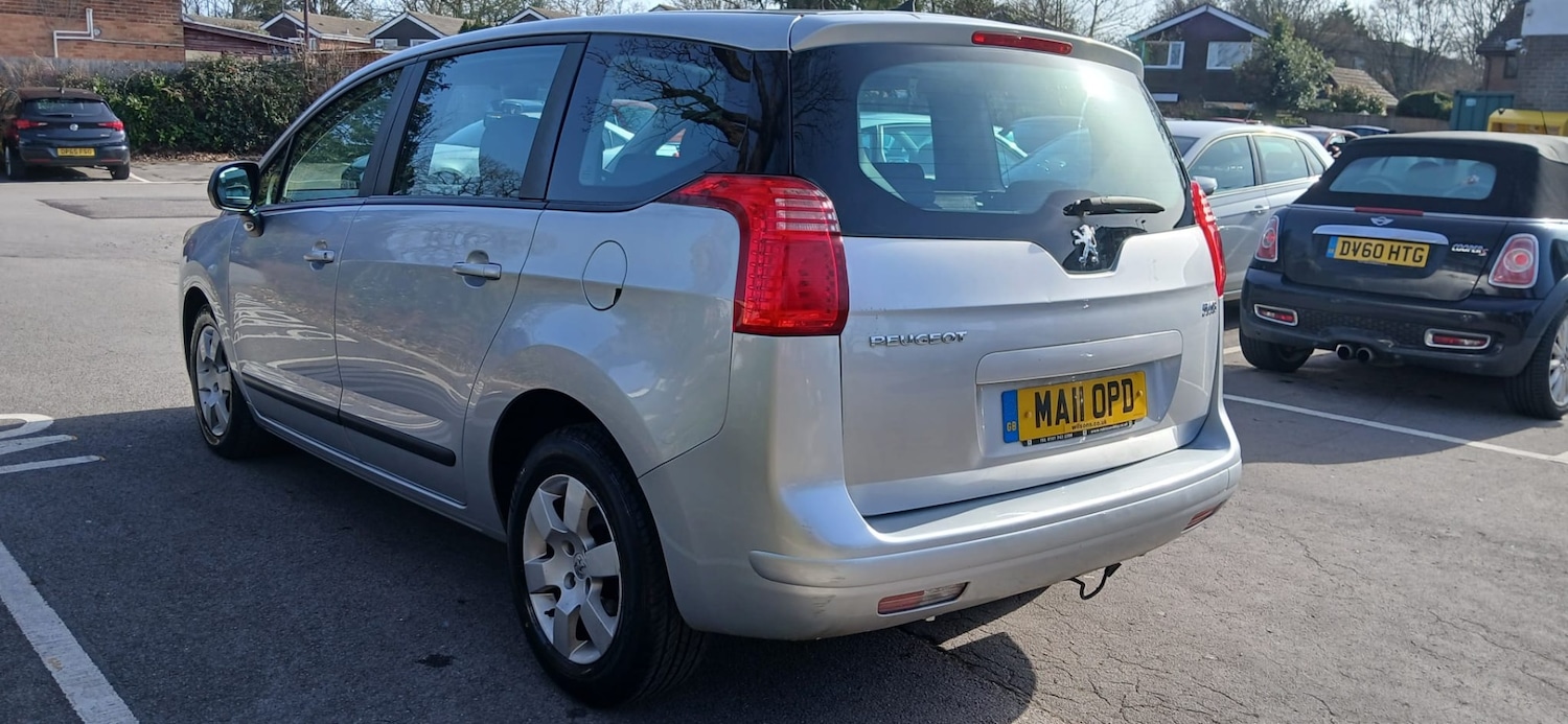 Used Peugeot 5008 2011 for sale - 77663766: Photo 5