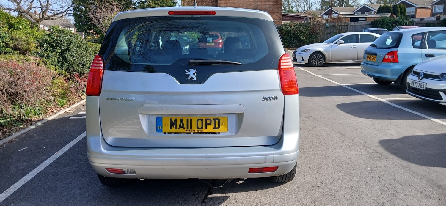 Used Peugeot 5008 2011 for sale - 77663766: Photo 6