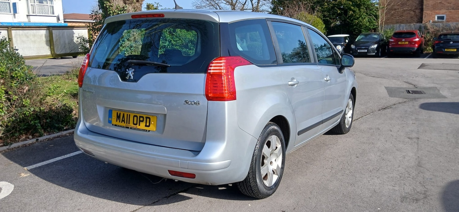 Used Peugeot 5008 2011 for sale - 77663766: Photo 7