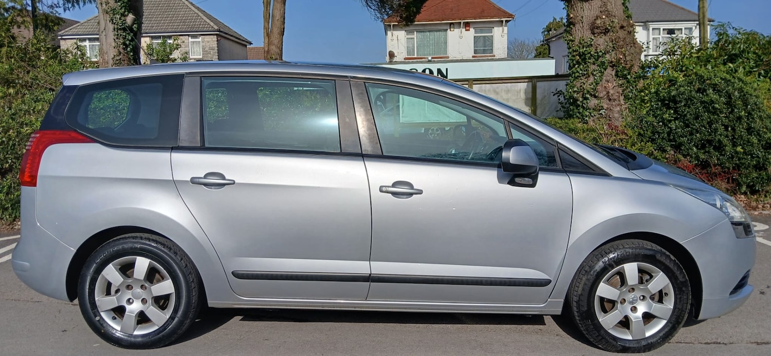 Used Peugeot 5008 2011 for sale - 77663766: Photo 8