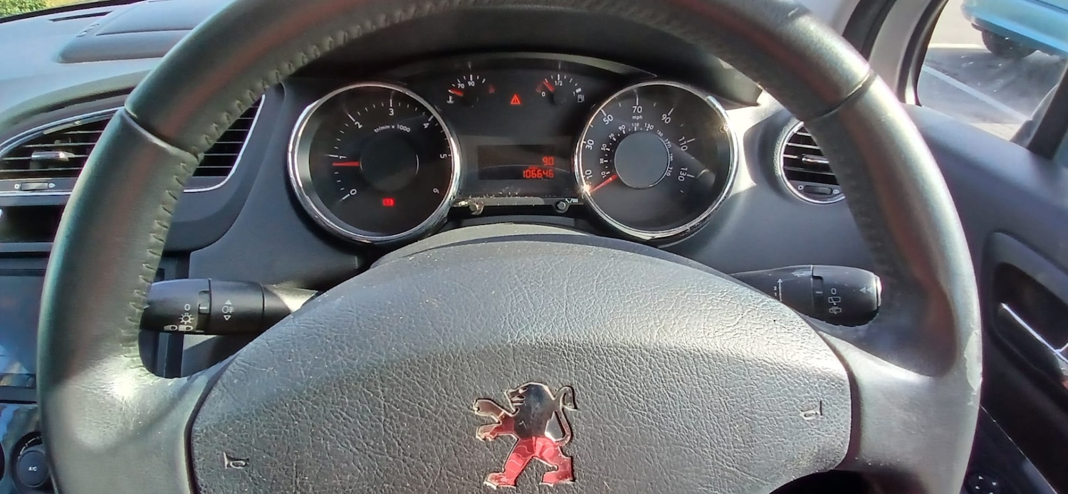 Used Peugeot 5008 2011 for sale - 77663766: Photo 9