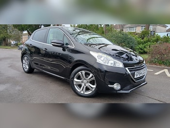 Used Peugeot 208 2014 for sale - 77661972: Photo