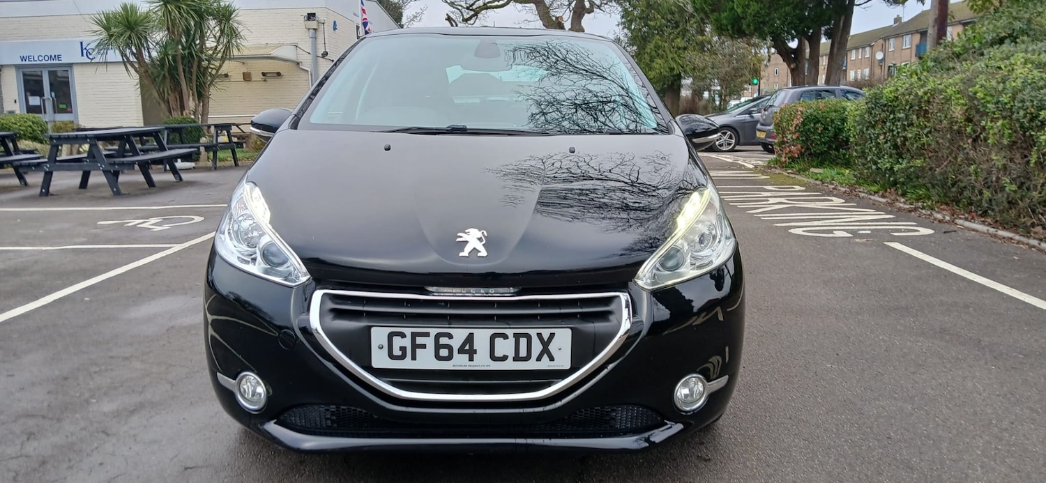Used Peugeot 208 2014 for sale - 77661972: Photo 2