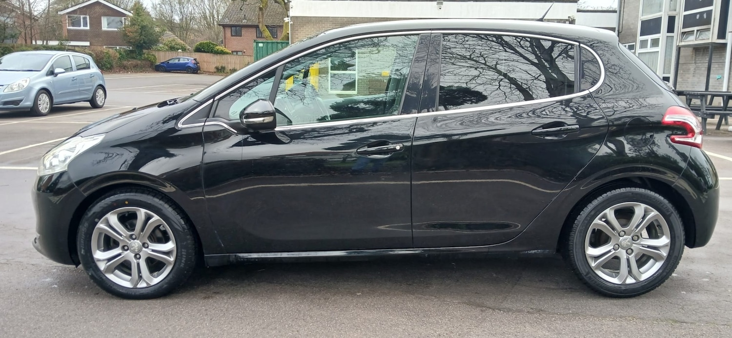 Used Peugeot 208 2014 for sale - 77661972: Photo 4