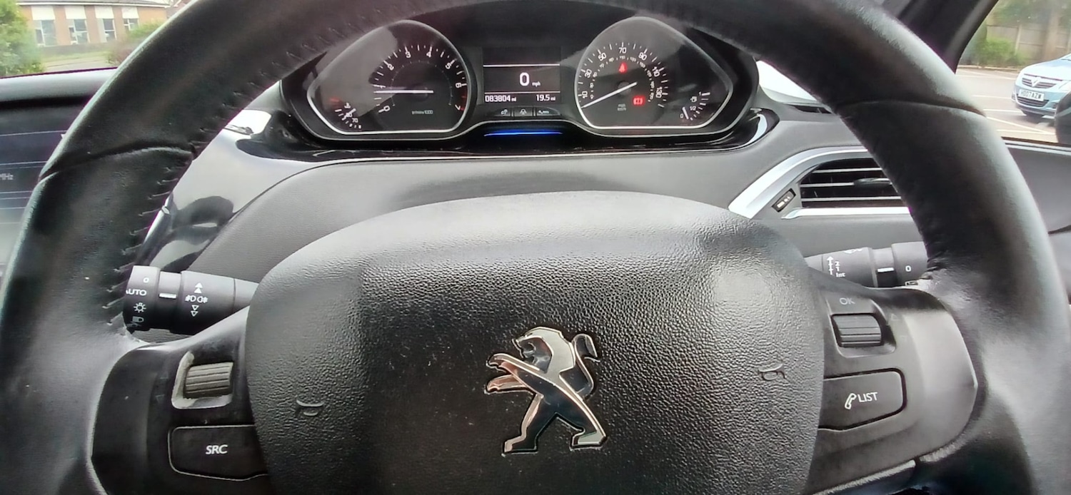 Used Peugeot 208 2014 for sale - 77661972: Photo 9