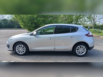 Used Renault Megane 2015 for sale - 78452353: Photo