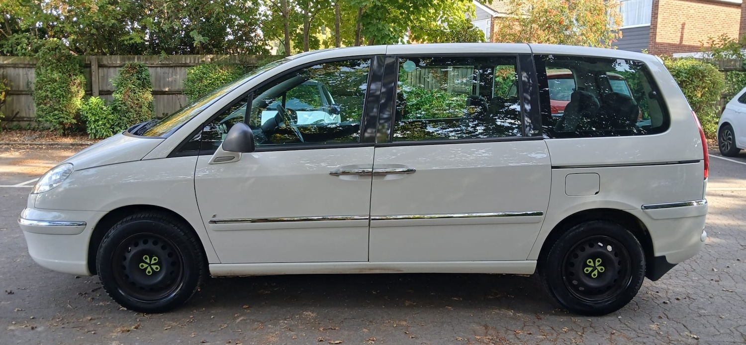 Used Peugeot 807 2010 for sale - 76170849: Photo 9