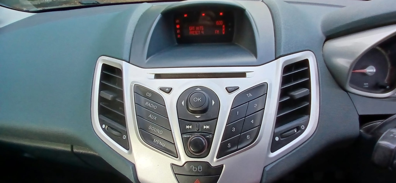 Used Ford Fiesta 2009 for sale - 76209011: Photo 14