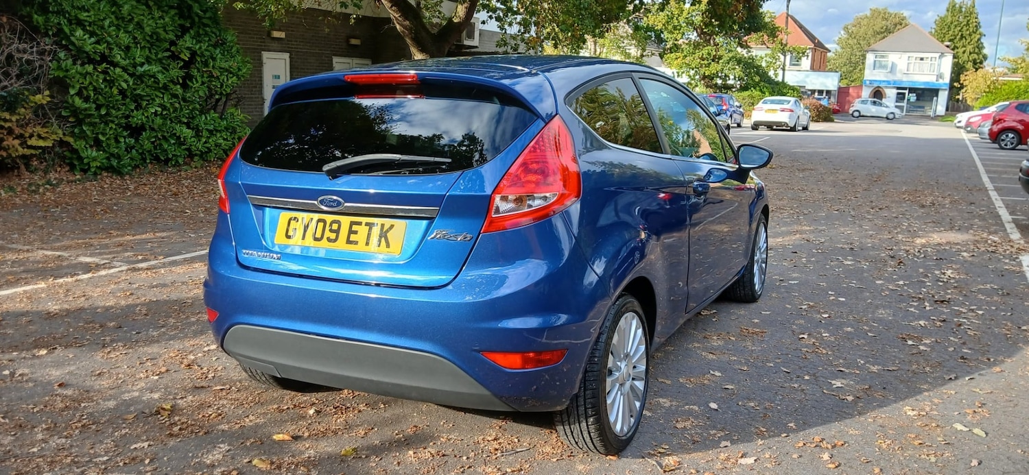 Used Ford Fiesta 2009 for sale - 76209011: Photo 2