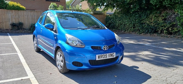 Used Toyota AYGO 2009 for sale - 75945933: Photo 1