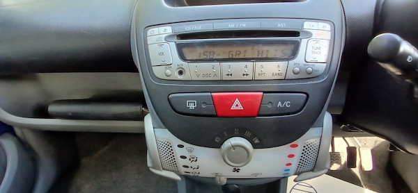 Used Toyota AYGO 2009 for sale - 75945933: Photo 9