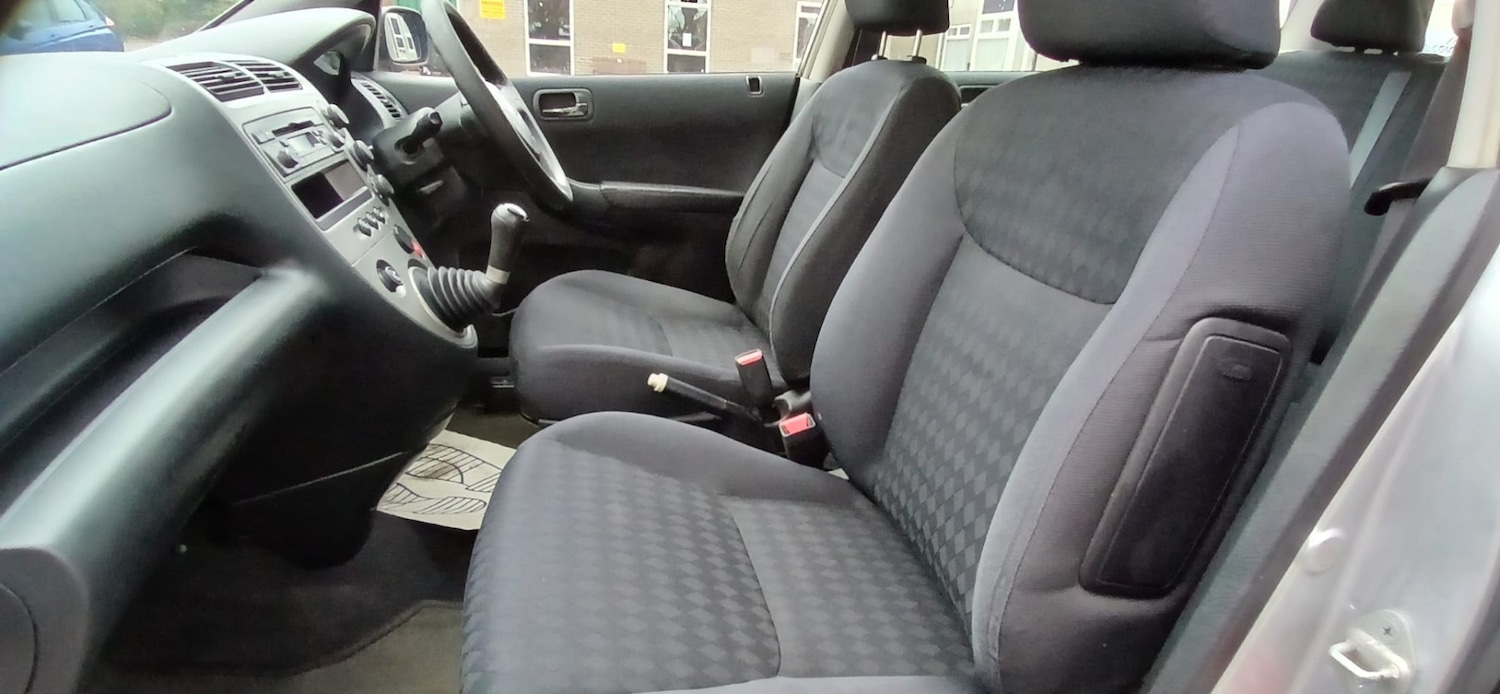 Used Honda Civic 2002 for sale - 76845915: Photo 14