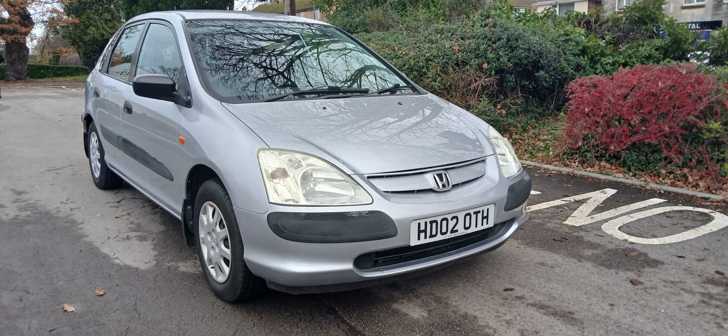 Used Honda Civic 2002 for sale - 76845915: Photo 2