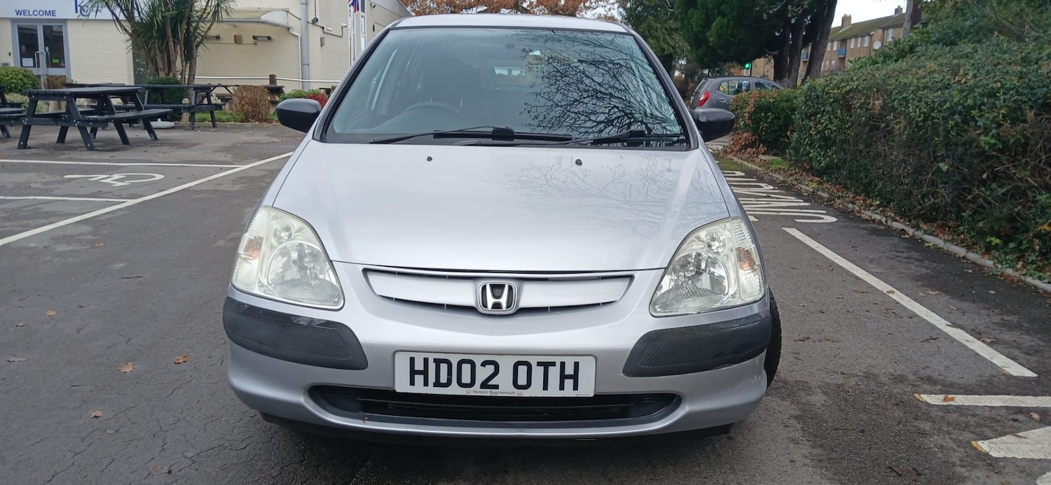 Used Honda Civic 2002 for sale - 76845915: Photo 3