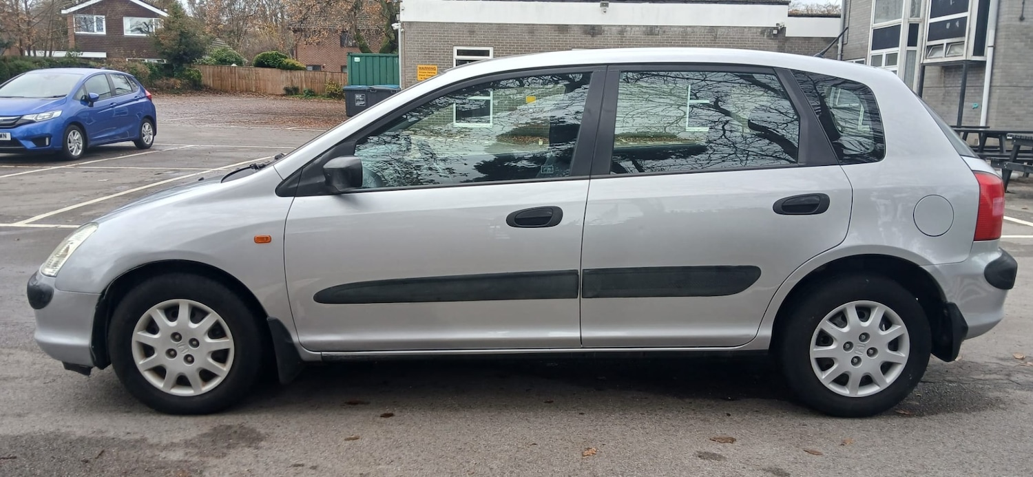 Used Honda Civic 2002 for sale - 76845915: Photo 4