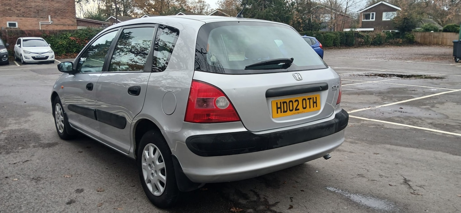 Used Honda Civic 2002 for sale - 76845915: Photo 8