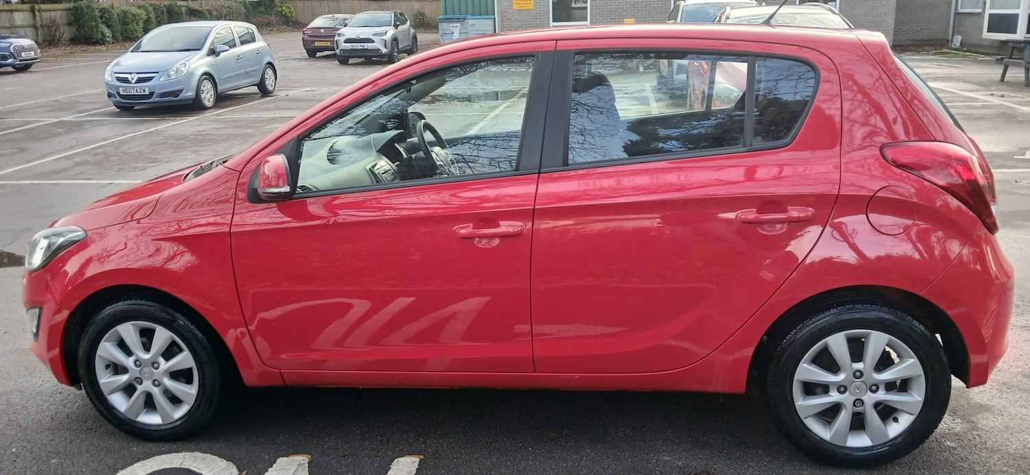 Used Hyundai i20 2014 for sale - 76959868: Photo 5