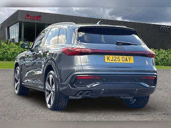 Used Audi Q5 2025 for sale - 76170010: Photo 3