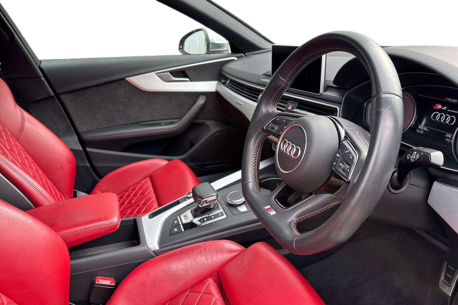 Used Audi A4 2018 for sale - 76141889: Photo 2