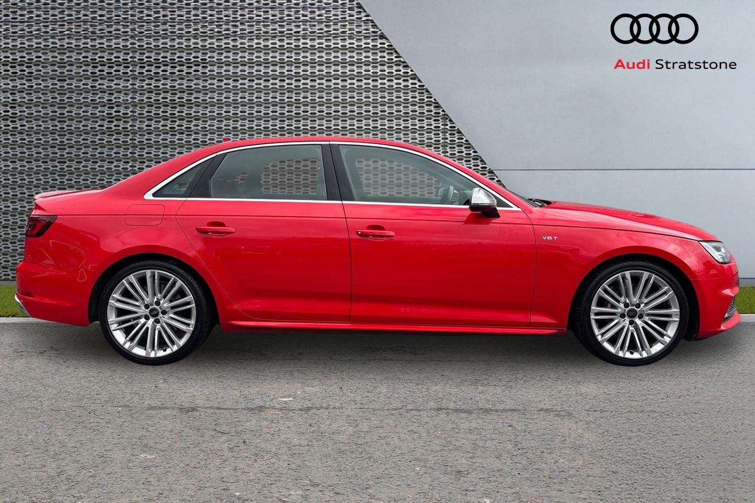 Used Audi A4 2018 for sale - 76141889: Photo 4
