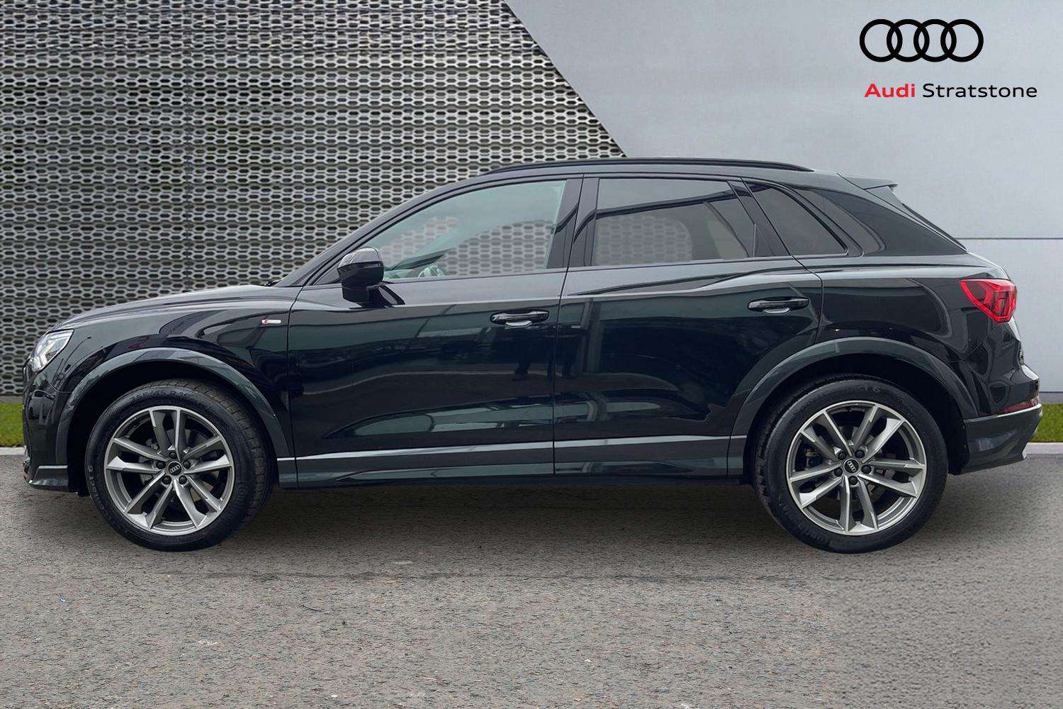 Used Audi Q3 2023 for sale - 78118712: Photo 8