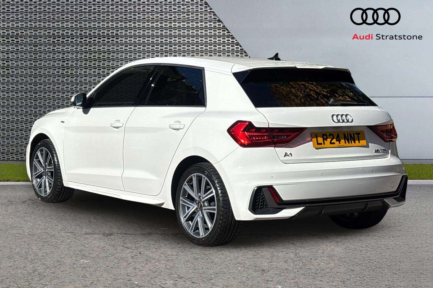 Used Audi A1 2024 for sale - 76141495: Photo 3