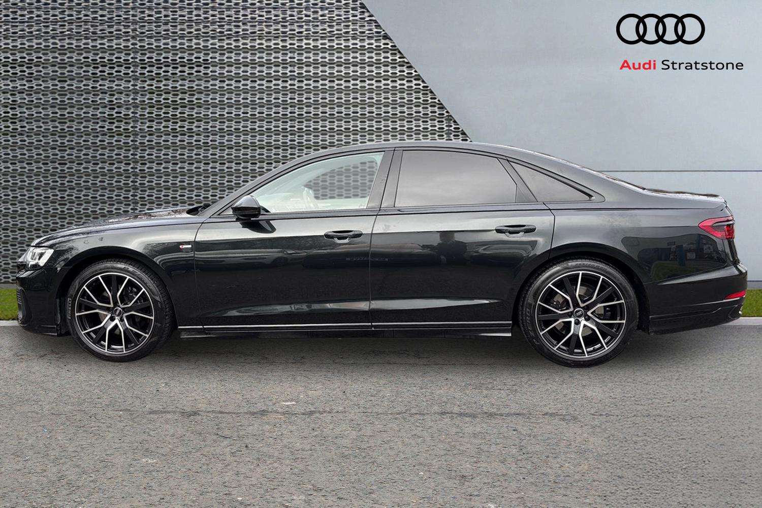 Used Audi A8 2023 for sale - 77674647: Photo 8
