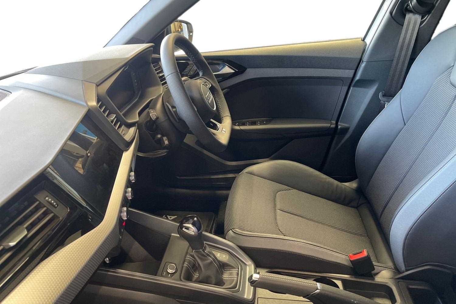 Used Audi A1 2025 for sale - 76401299: Photo 2