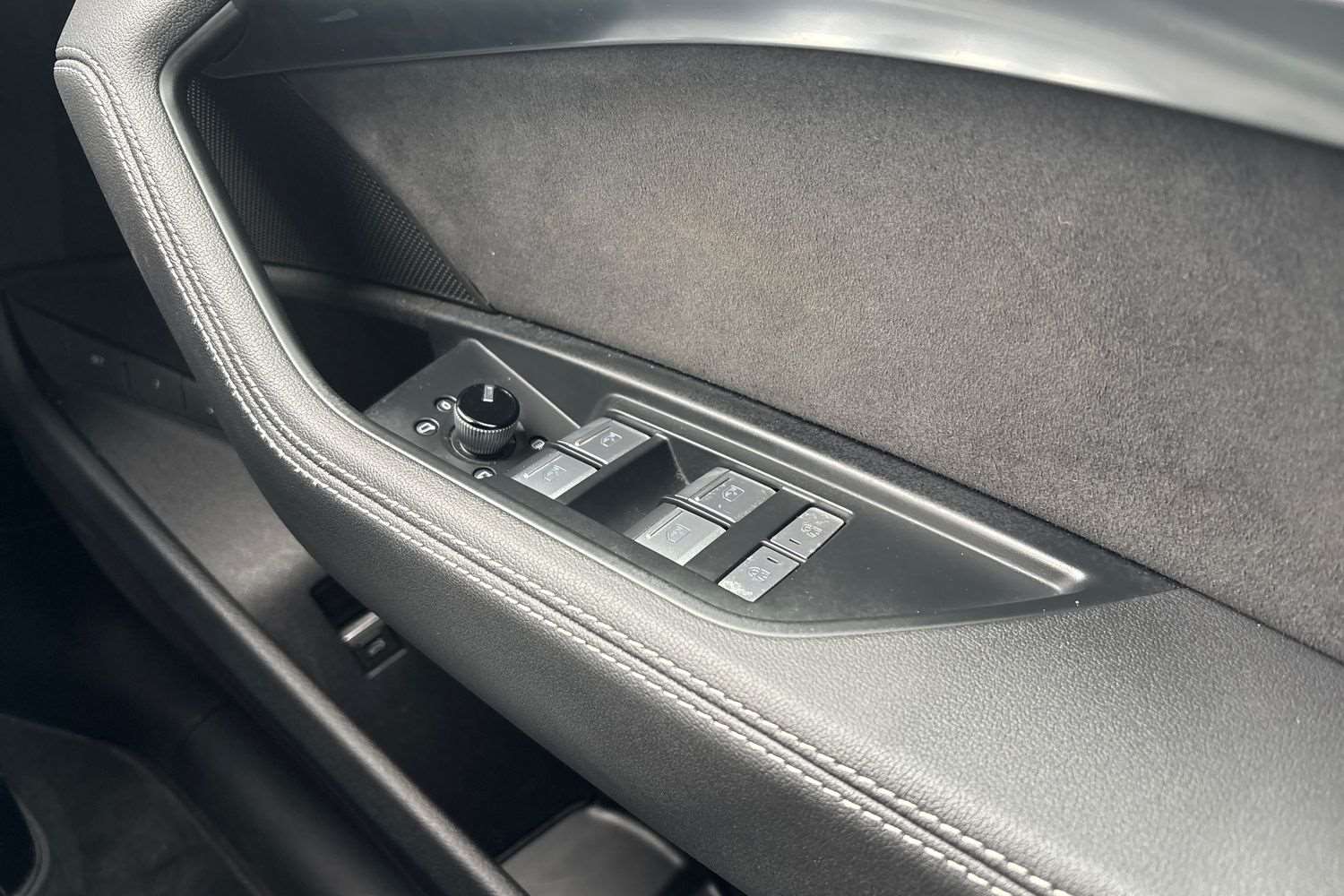 Used Audi Q8 2023 for sale - 78077082: Photo 15