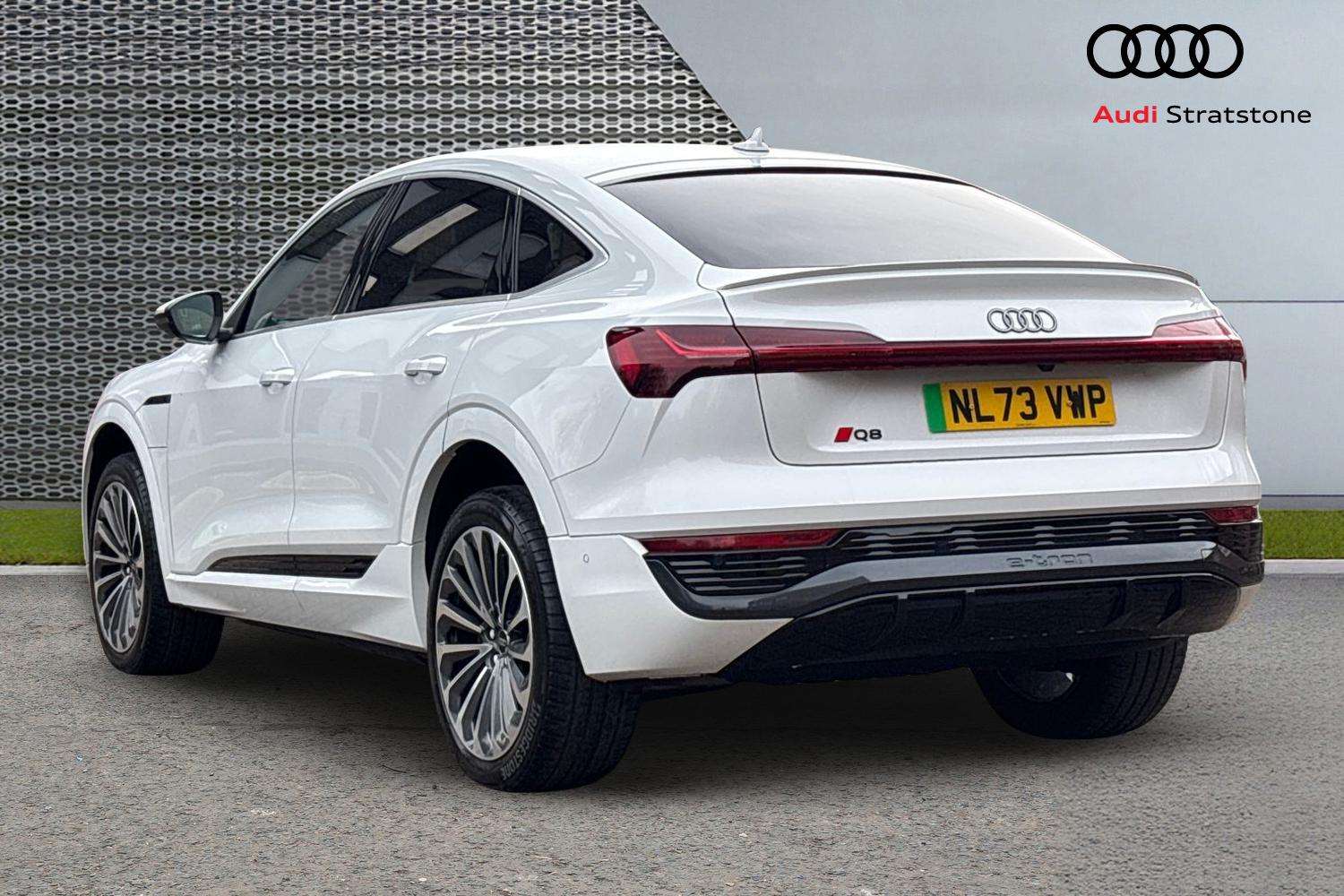 Used Audi Q8 2023 for sale - 78077082: Photo 3