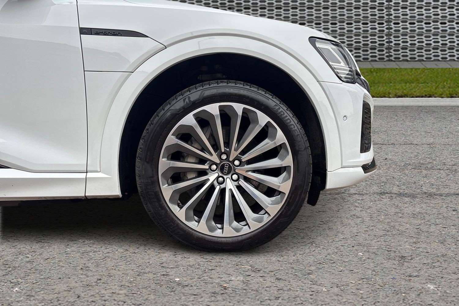 Used Audi Q8 2023 for sale - 78077082: Photo 5