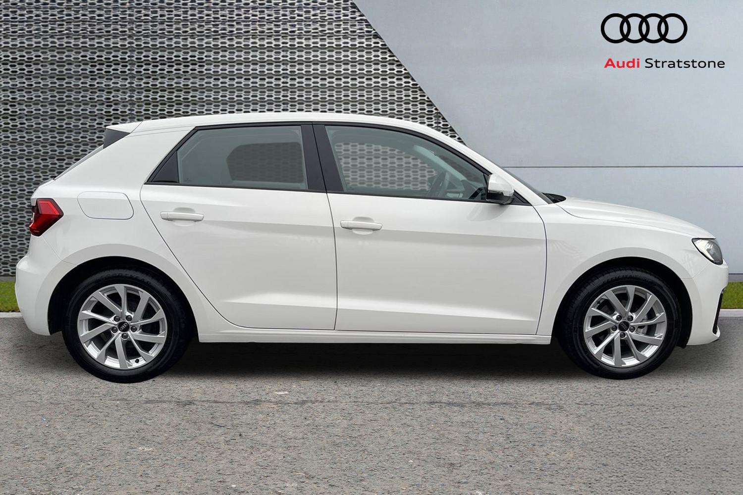 Used Audi A1 2023 for sale - 76113328: Photo 4