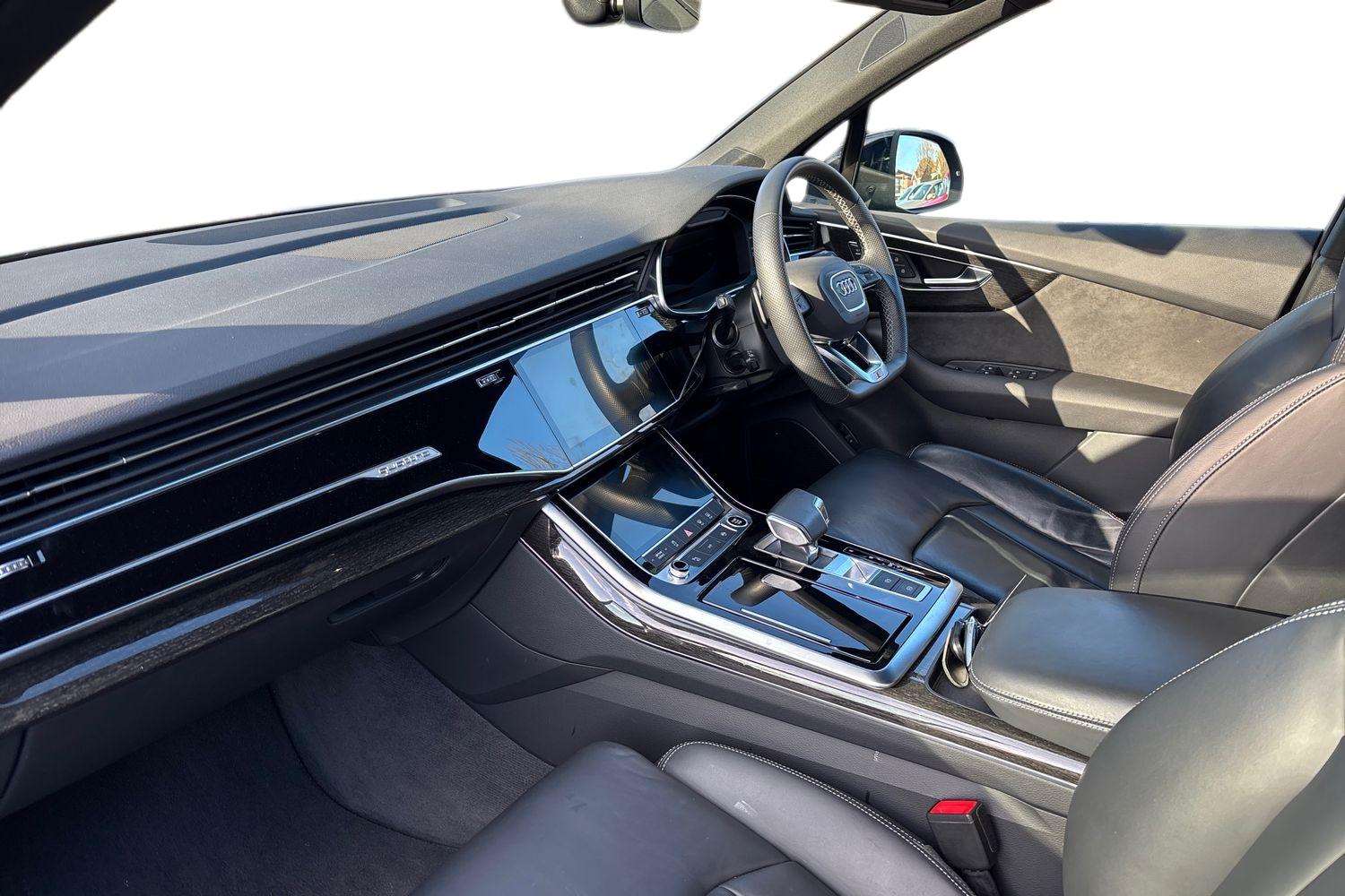 Used Audi Q7 2022 for sale - 77103169: Photo 2