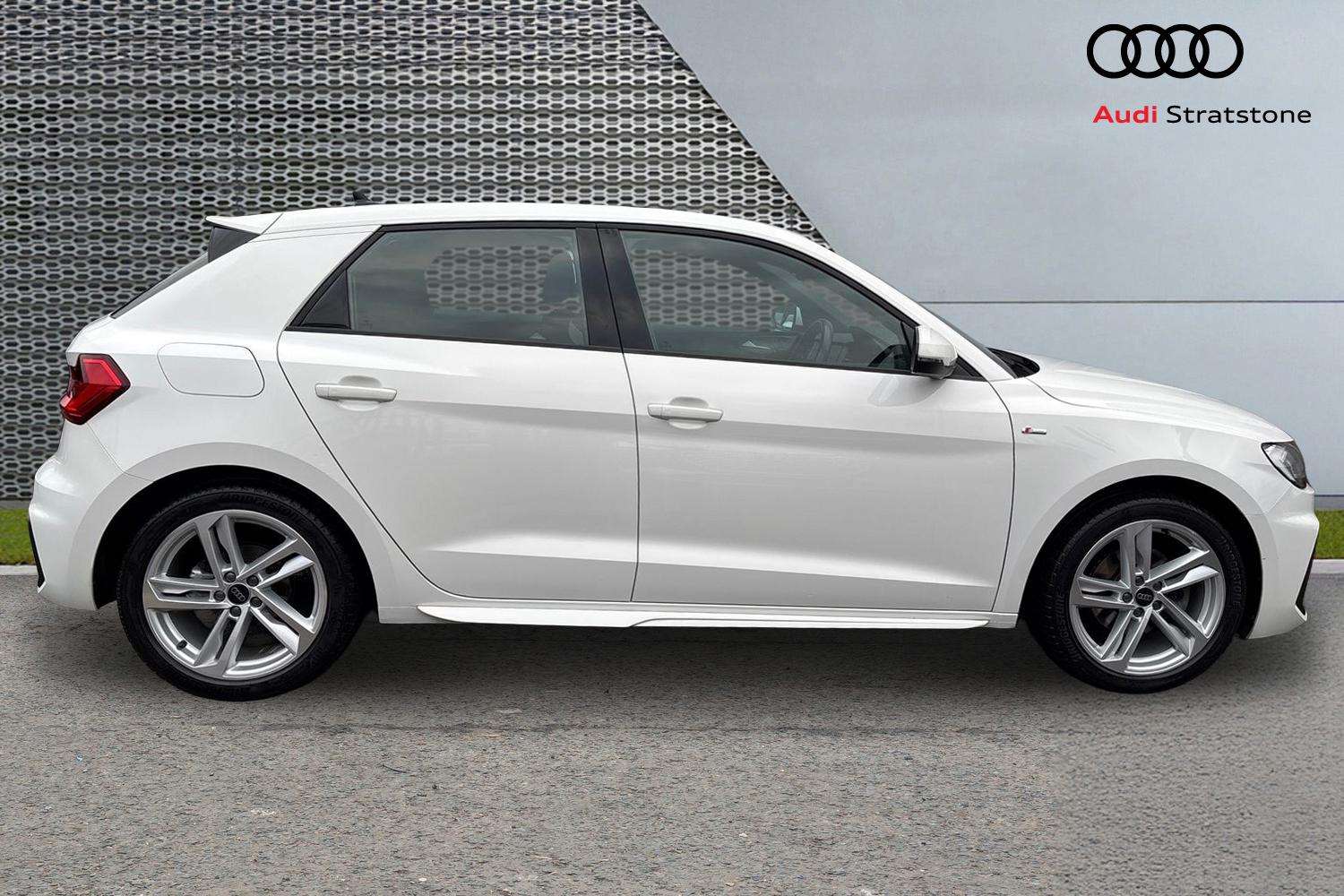 Used Audi A1 2023 for sale - 76540834: Photo 4