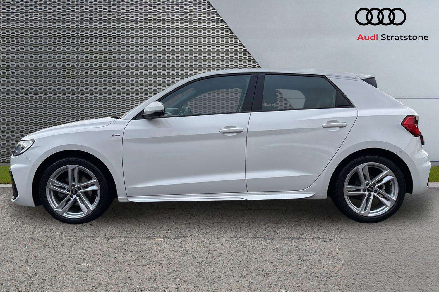 Used Audi A1 2023 for sale - 76540834: Photo 8