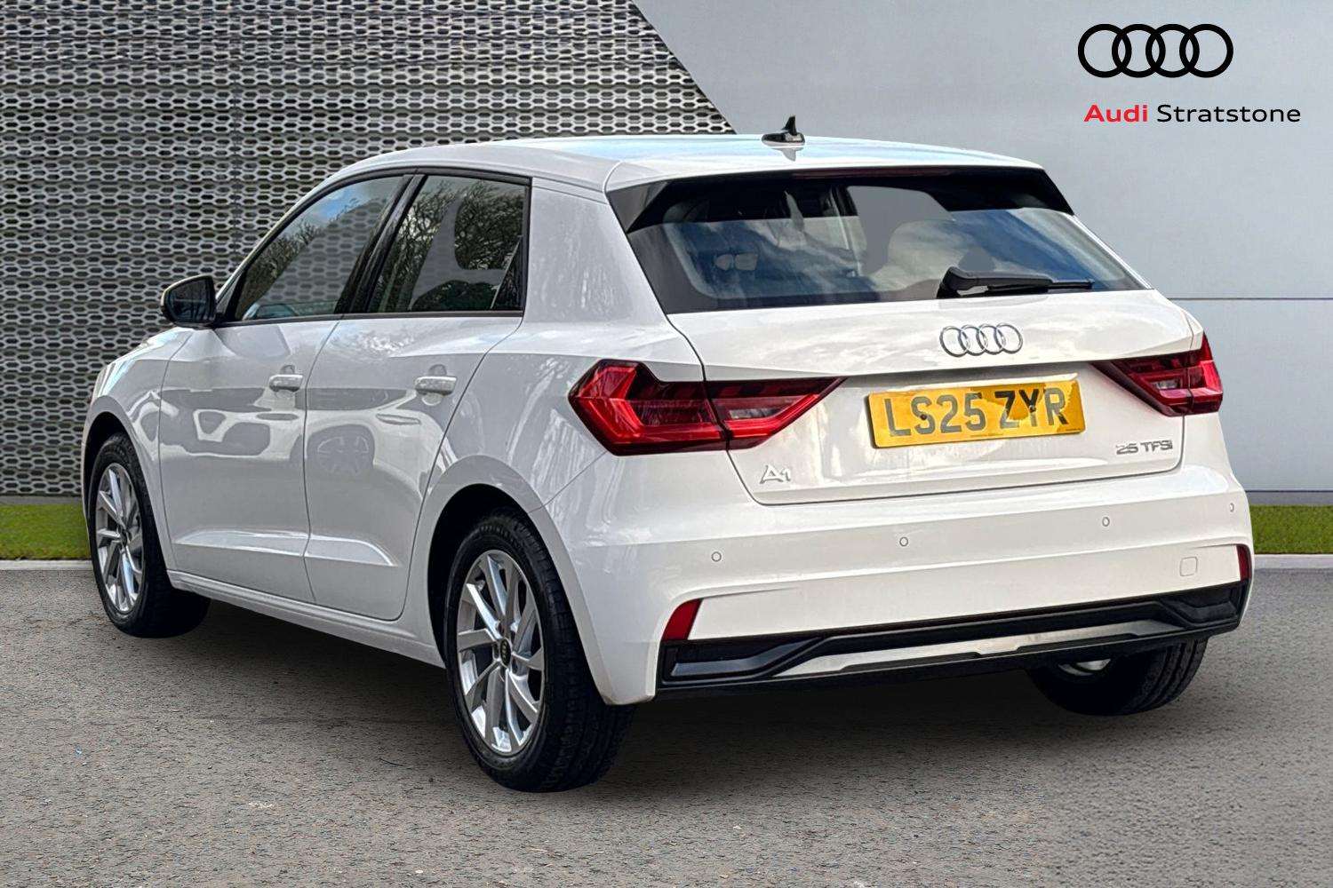 Used Audi A1 2025 for sale - 76761059: Photo 3