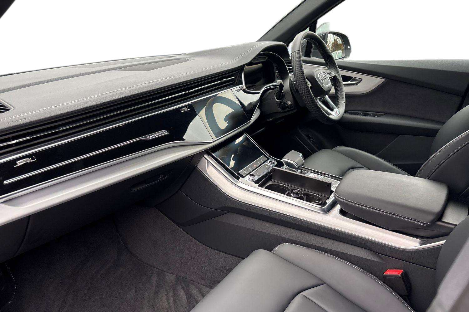 Used Audi Q7 2025 for sale - 77044024: Photo 2