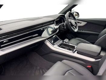 Used Audi Q7 2025 for sale - 77044024: Photo