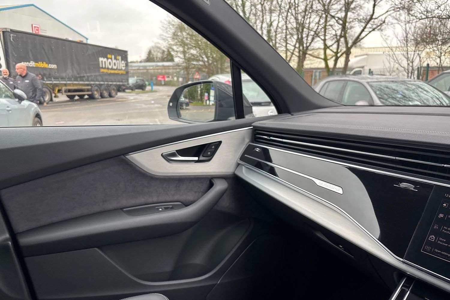 Used Audi Q7 2025 for sale - 77044024: Photo 33