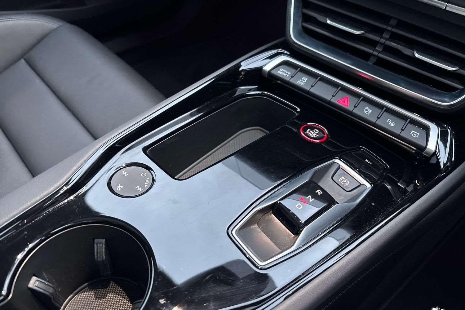 Used Audi e-tron GT 2023 for sale - 77011254: Photo 15